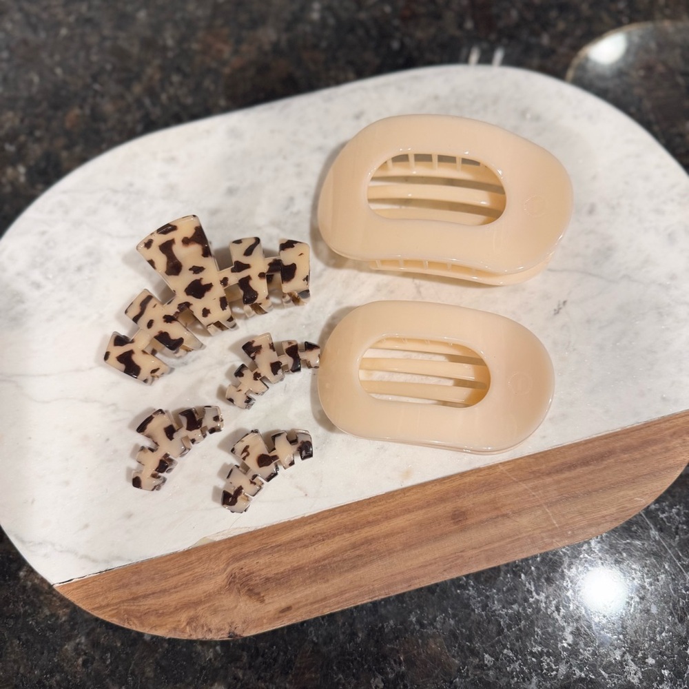 Teleties Hair Claw Bundle! LN!